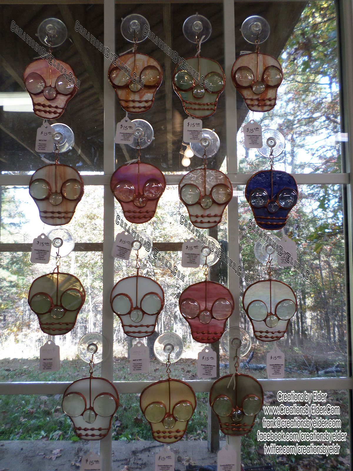 stained glass suncatcher sg skullz skulls